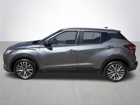 Certified 2024 Nissan Kicks SV image 12