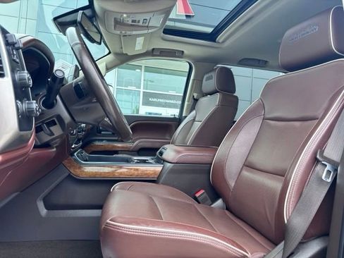 Used 2016 Chevrolet Silverado 2500 High Country w/ Duramax Plus Package AWD/4WD image 31