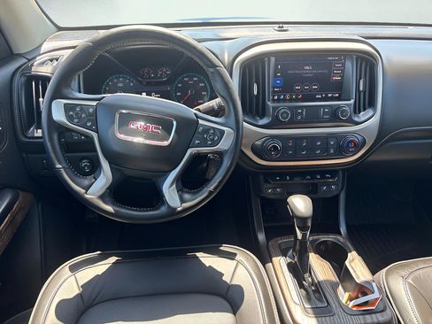 Used 2022 GMC Canyon Denali w/ Denali Black Edition Package AWD/4WD image 13
