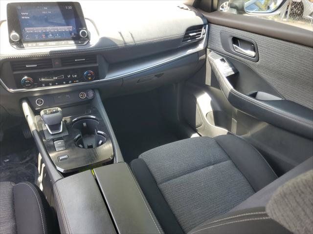 Used 2023 Nissan Rogue SV FWD image 12