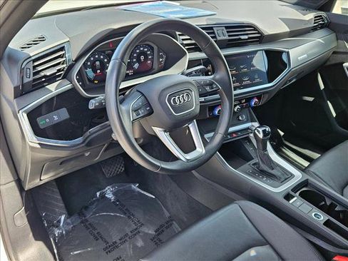 Used 2025 Audi Q3 2.0T Premium AWD/4WD image 10