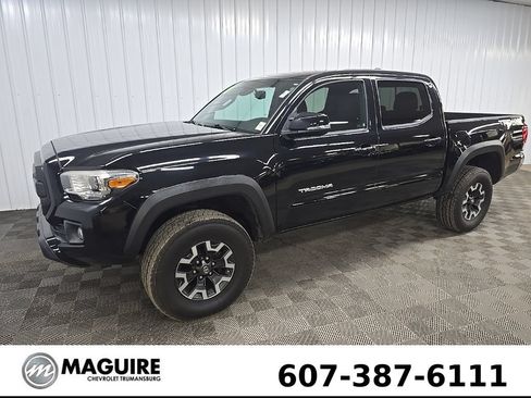 Used 2019 Toyota Tacoma TRD Off-Road AWD/4WD image 6