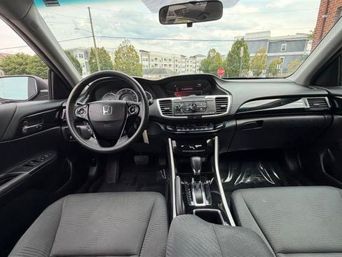Used 2016 Honda Accord LX image 22