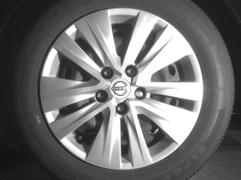 Used 2025 Nissan Sentra S FWD image 14