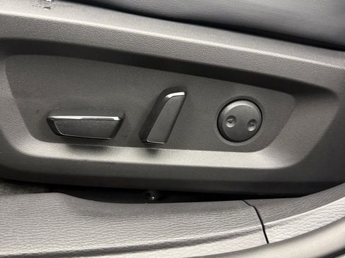 New 2025 Mitsubishi Outlander SEL image 14