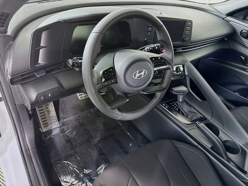 Certified 2025 Hyundai Elantra Sport w/ Cargo Package FWD image 17