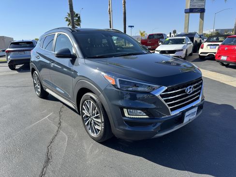 Used 2021 Hyundai Tucson Ultimate FWD image 2