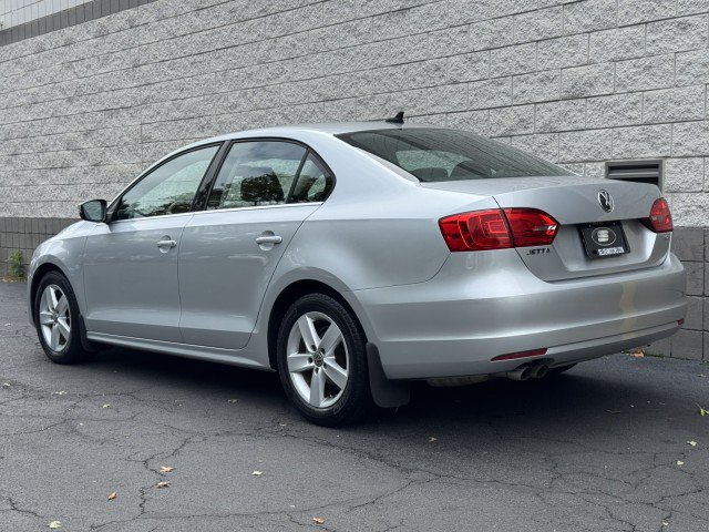 Used 2014 Volkswagen Jetta TDI FWD image 30