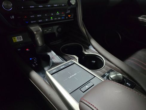 Used 2022 Lexus RX 350L Luxury FWD image 25