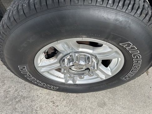 Used 2017 Ford F250 XLT w/ Snow Plow Prep Package image 18