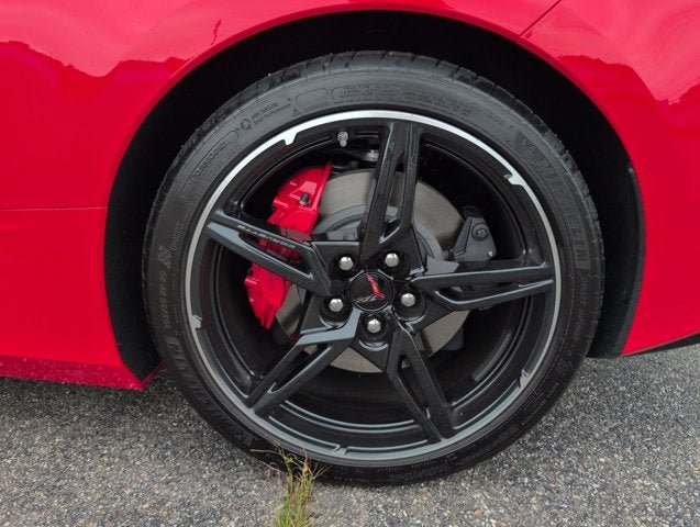 Used 2021 Chevrolet Corvette Stingray Coupe w/ Z51 Performance Package RWD image 31