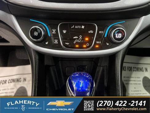 Used 2017 Chevrolet Volt LT w/ Comfort Package FWD image 27