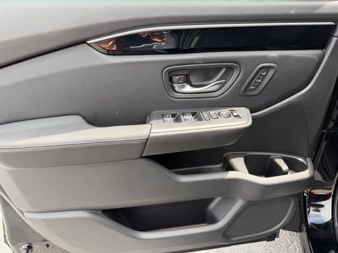 Used 2026 Honda Pilot EX-L image 13
