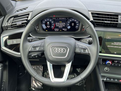 Certified 2025 Audi Q3 2.0T Premium w/ Convenience Package AWD/4WD image 24