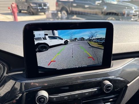 Used 2025 Ford Escape ST-Line image 11