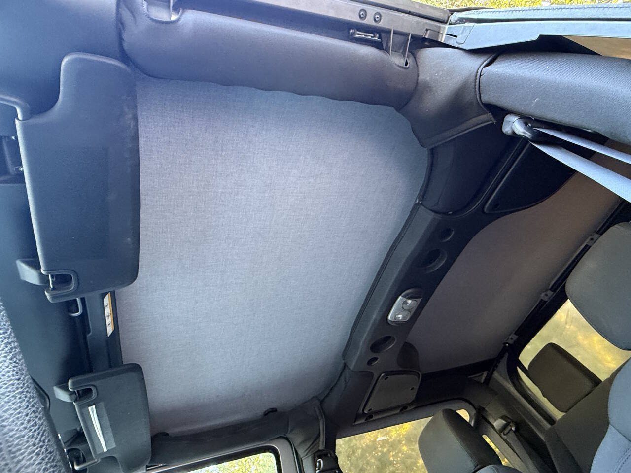Used 2015 Jeep Wrangler Sport AWD/4WD image 27
