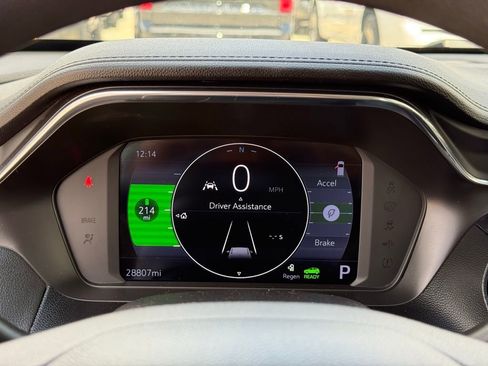 Used 2023 Chevrolet Bolt EUV LT w/ Driver Confidence Package image 12