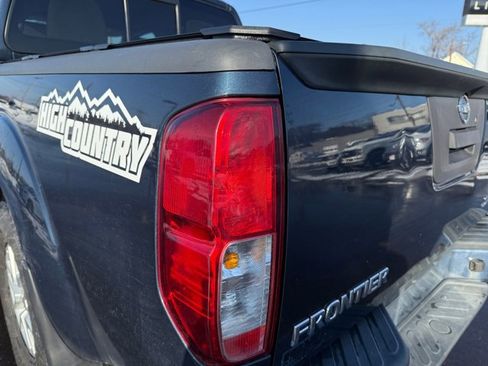 Used 2019 Nissan Frontier SV image 26