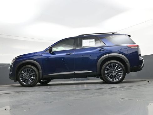 New 2026 Nissan Pathfinder SL AWD/4WD image 45
