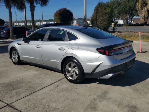 Used 2025 Hyundai Sonata SE image 2