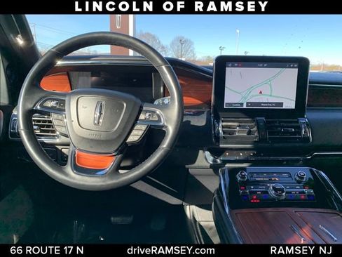 Used 2021 Lincoln Navigator Reserve w/ Luxury Package image 25
