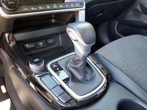 Certified 2022 Kia Seltos S image 30