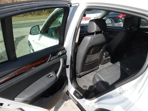 Used 2015 BMW X4 xDrive28i image 18