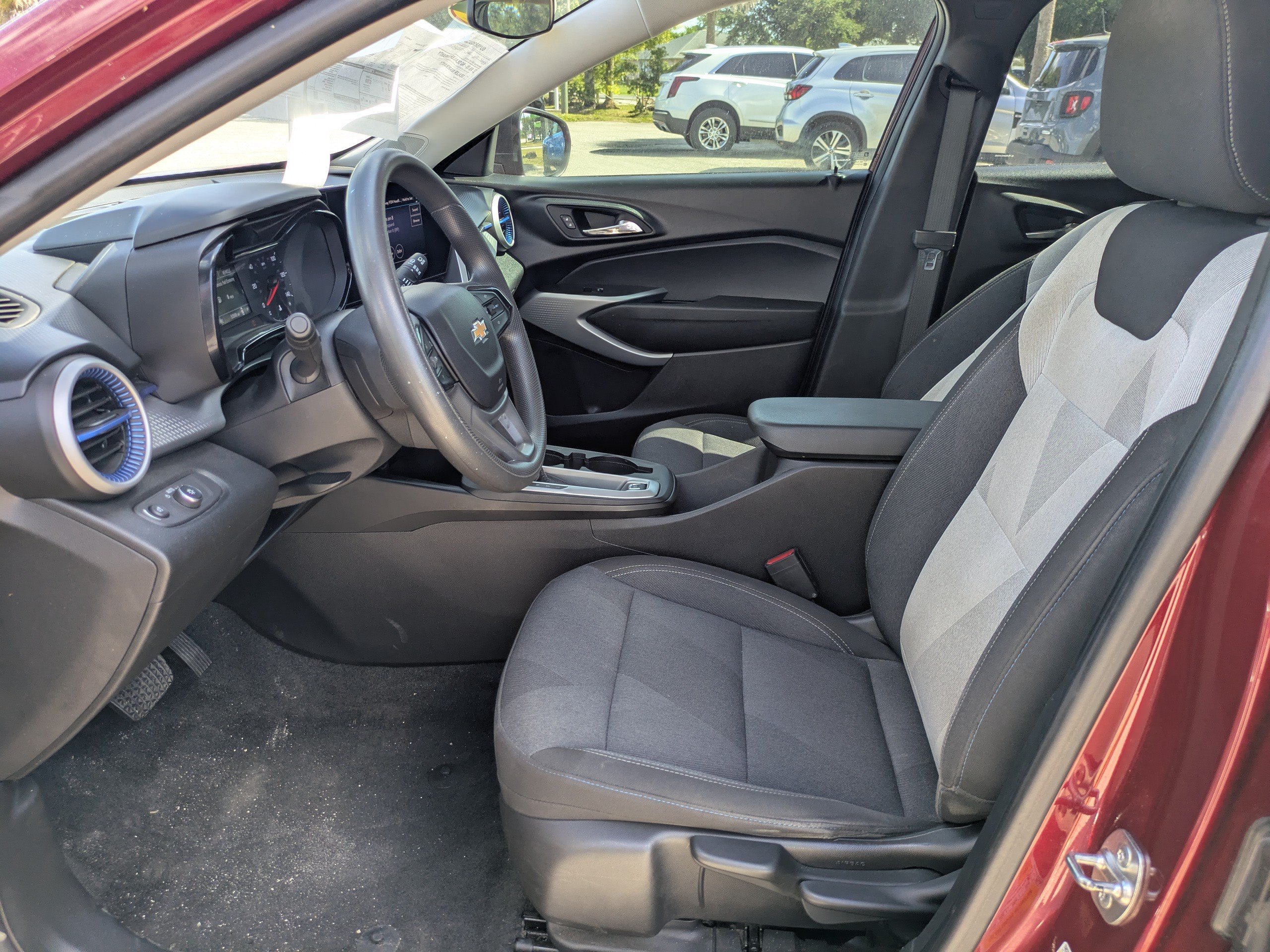 Used 2024 Chevrolet Trax LS w/ Driver Confidence Package FWD image 16