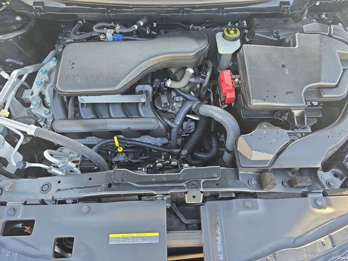 Used 2018 Nissan Rogue Sport S image 26