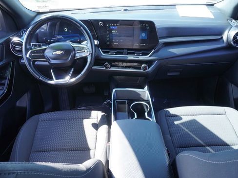 Certified 2025 Chevrolet Equinox LT w/ Safety and Technology Package FWD image 11