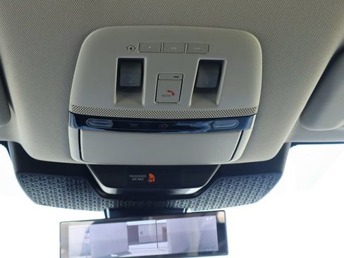 Used 2023 Nissan Ariya FWD image 32
