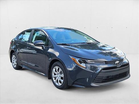 New 2025 Toyota Corolla LE image 6