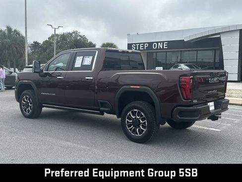 Certified 2024 GMC Sierra 2500 Denali Ultimate image 8