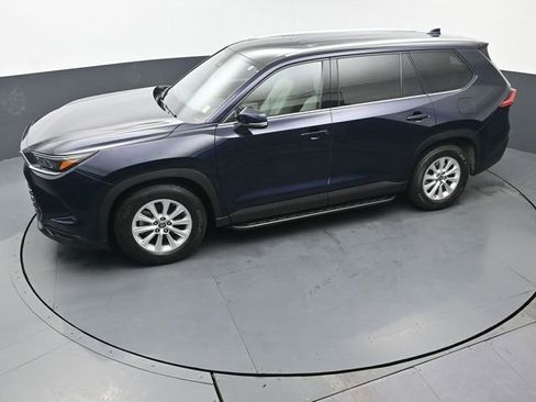 Certified 2024 Toyota Grand Highlander XLE image 43