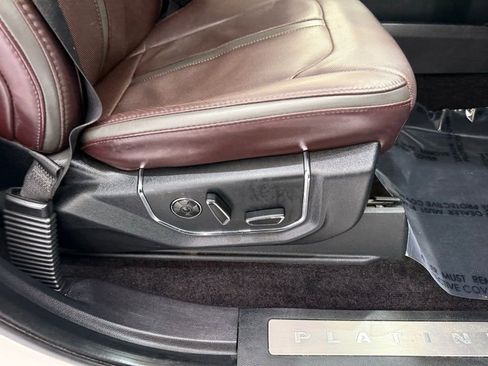 Used 2015 Ford F150 Platinum w/ Equipment Group 701A Luxury image 20