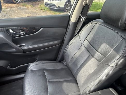 Used 2019 Nissan Rogue SL w/ Premium Package image 29