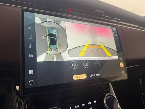 Used 2023 Land Rover Range Rover Sport SE Dynamic image 21