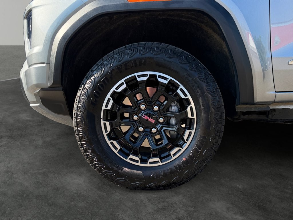 Used 2026 GMC Canyon AT4 AWD/4WD image 5