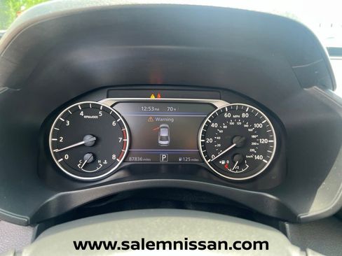 Used 2019 Nissan Altima 2.5 SV FWD image 14