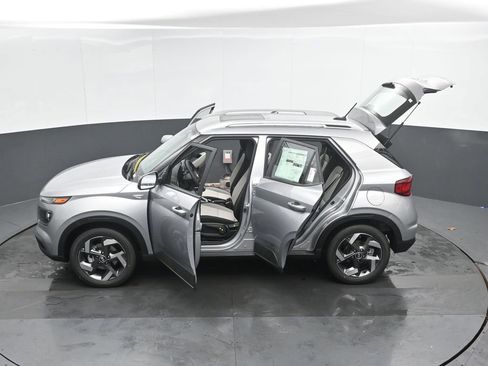 New 2026 Hyundai Venue SEL image 52