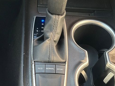 Used 2023 Toyota Camry LE image 13