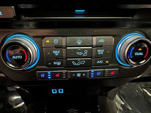 Used 2016 Ford F150 Lariat AWD/4WD image 15