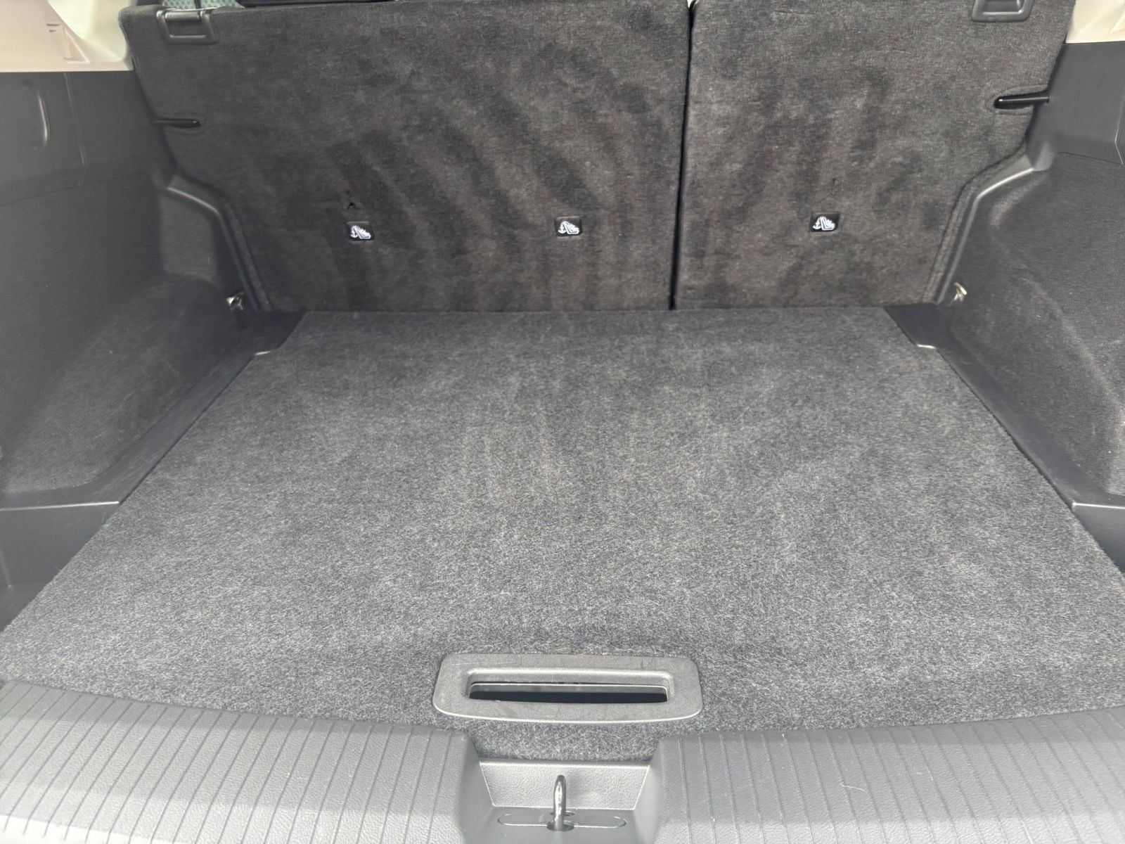 Used 2025 Nissan Rogue SV FWD image 31