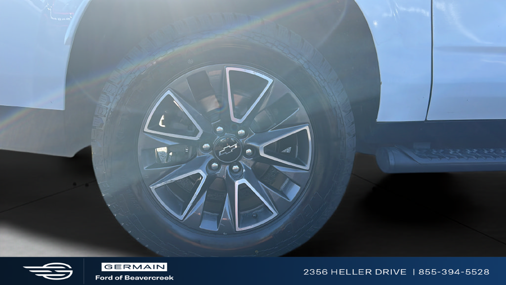 Used 2022 Chevrolet Suburban Z71 AWD/4WD image 13
