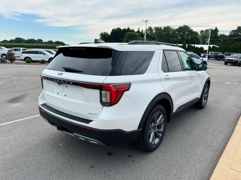 New 2026 Ford Explorer Active w/ Active Comfort Package AWD/4WD image 8
