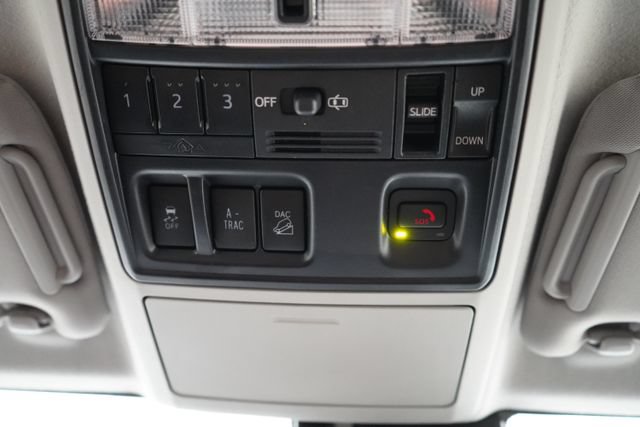 Used 2021 Toyota 4Runner Limited AWD/4WD image 33