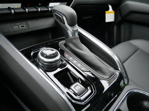 New 2026 GMC Canyon Elevation w/ Convenience Package image 20