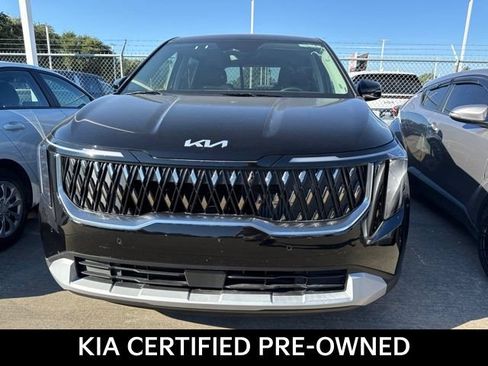 Certified 2026 Kia Carnival LXS FWD image 2