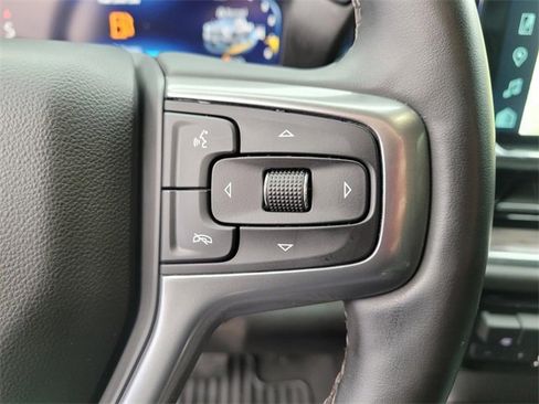 Certified 2025 Chevrolet Silverado 2500 LTZ w/ LTZ Convenience Package image 28