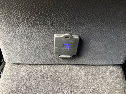 Used 2022 Toyota Camry XSE image 33